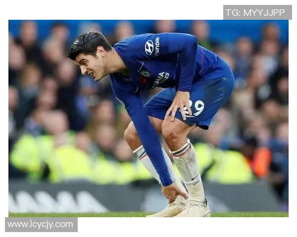 凯恩的传奇之路：从足球天才到世界级巨星的成长历程与影响