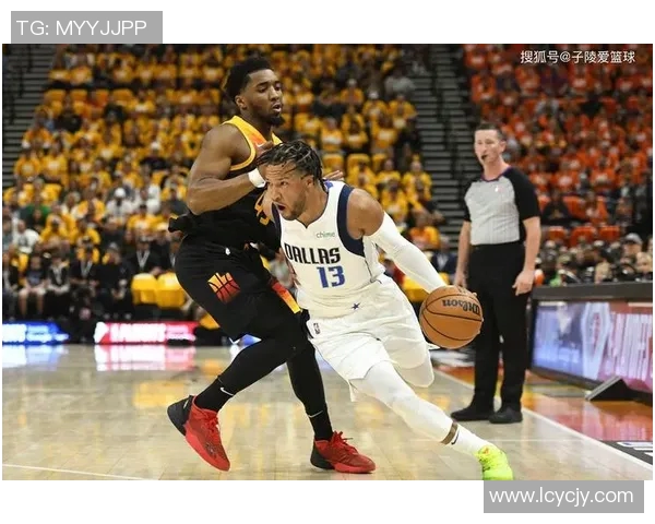 快船与爵士季后赛激战回顾及比分分析全景展现